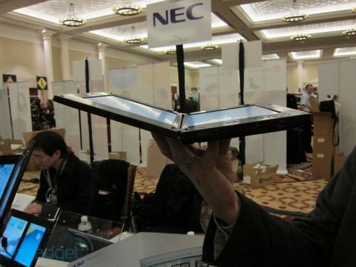 NEC推出云計(jì)算平板雙觸摸屏設(shè)計(jì)(圖)(2)