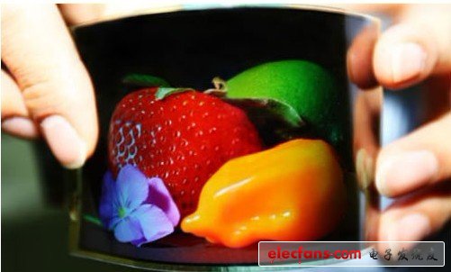 三星可彎曲AMOLED面板YOUM——“環(huán)繞式”顯示器