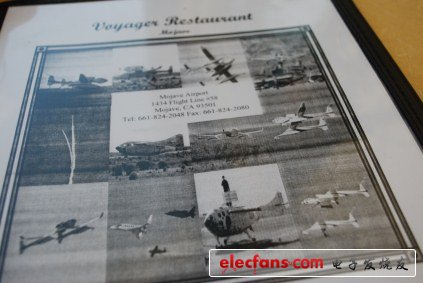 回顧：莫哈韋的航空港有一些帶有旅館的小機(jī)場，這些機(jī)場留著全盛時(shí)期的飛行測試的痕跡