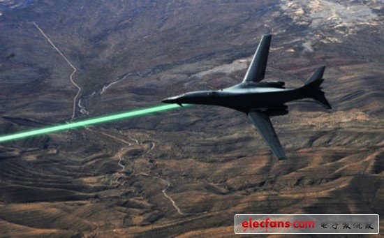 高能液態(tài)激光器區(qū)域防御系統(tǒng) 這個官方名稱聽起來相當沒有力度，但是不要被耍了——這是令人敬畏的激光武器。美國國防高級項目局當前正在研發(fā)這一武器，這些高級的激光武器之所以被看重