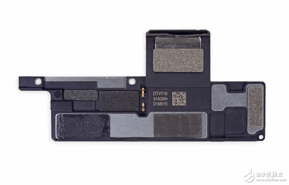 10.5英寸iPad Pro首拆解：為了高刷新頻率上了四根排線！