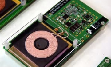 面對無線充電設(shè)計的挑戰(zhàn)，IDT頂尖技術(shù)大咖的“功...