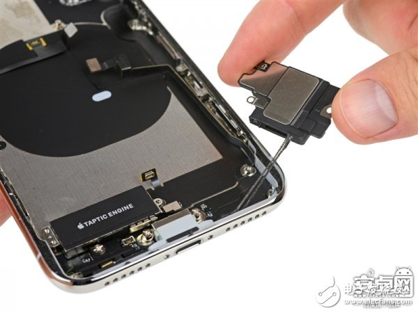 iPhone X最專業(yè)深度拆解！驚現(xiàn)神秘芯片