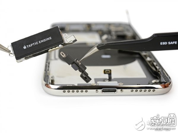 iPhone X最專業(yè)深度拆解！驚現(xiàn)神秘芯片