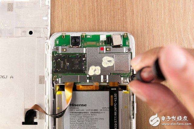 能否成為拍照攪局者？海信H10拆解圖賞