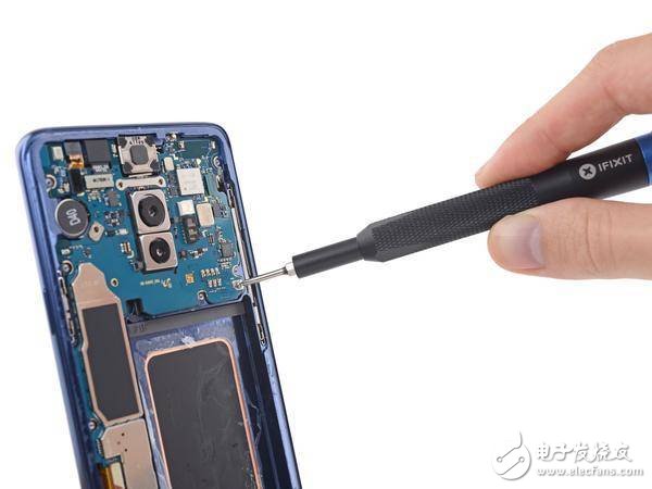 Galaxy S9拆解報(bào)告出爐：可變光圈原來(lái)是這樣實(shí)現(xiàn)的！